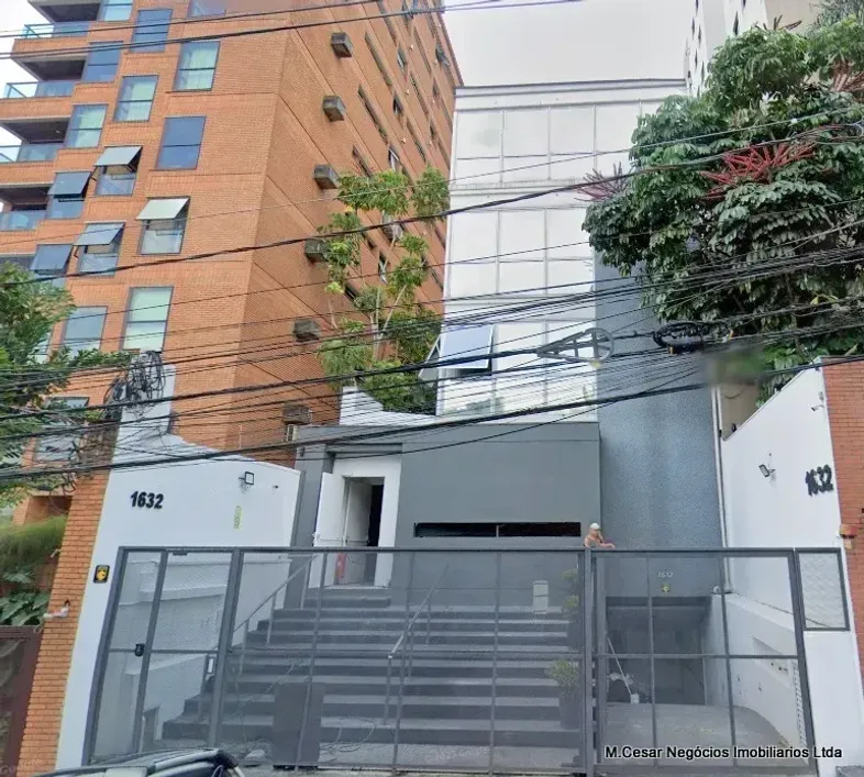 Fachada do imóvel em Alto de Pinheiros